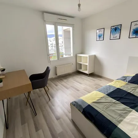 Apartament Cozy 66 M2 *